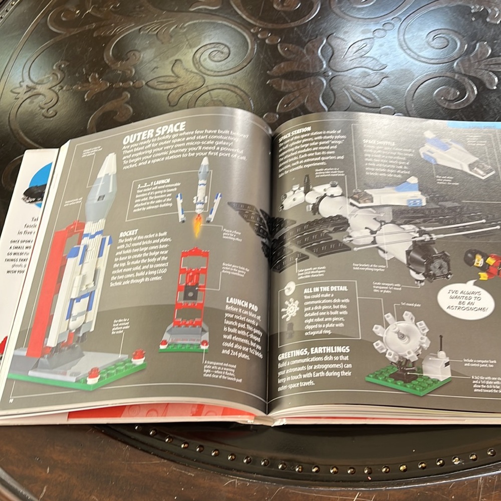 Lego Play Book - Picture 5 of 5